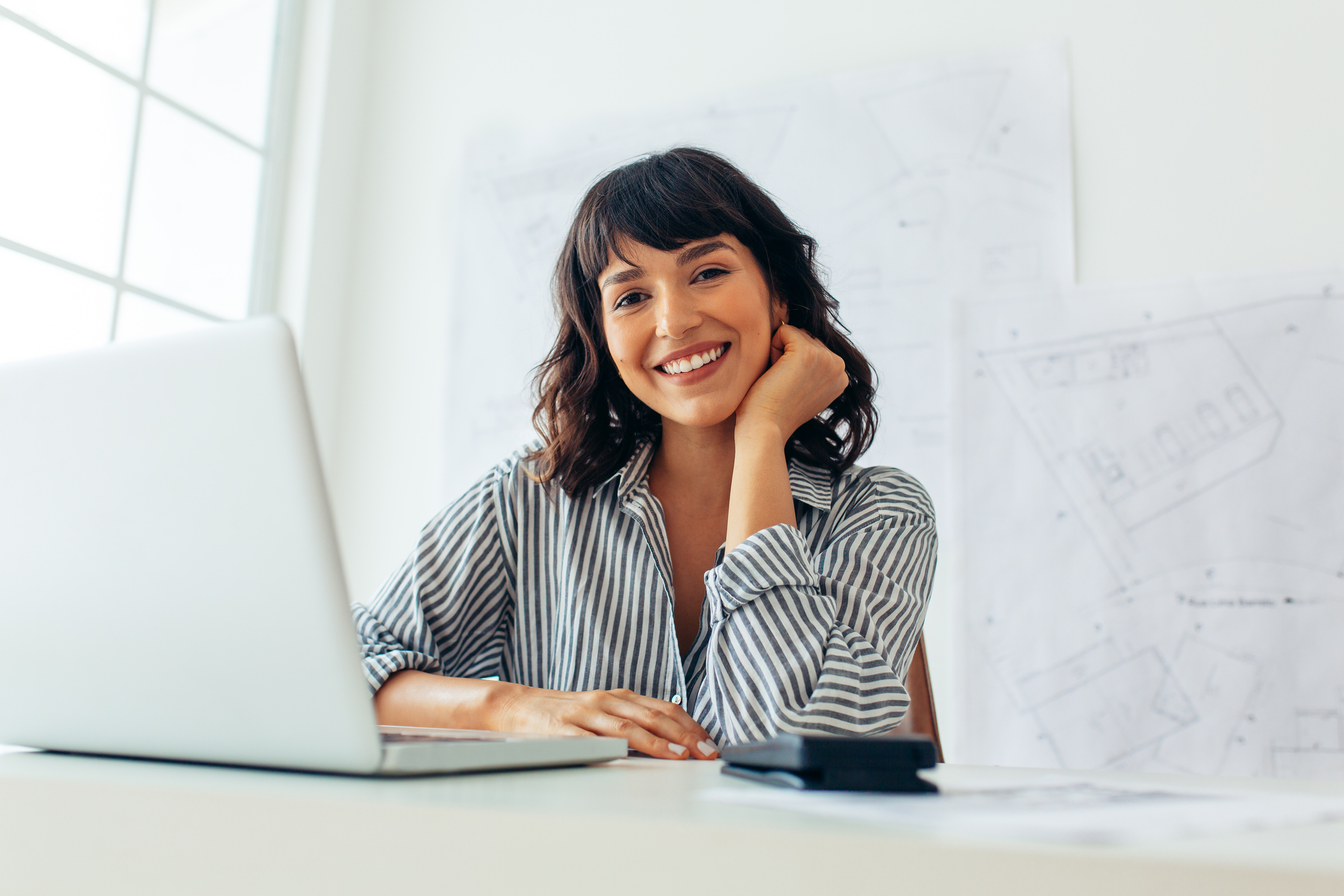 girl on laptop