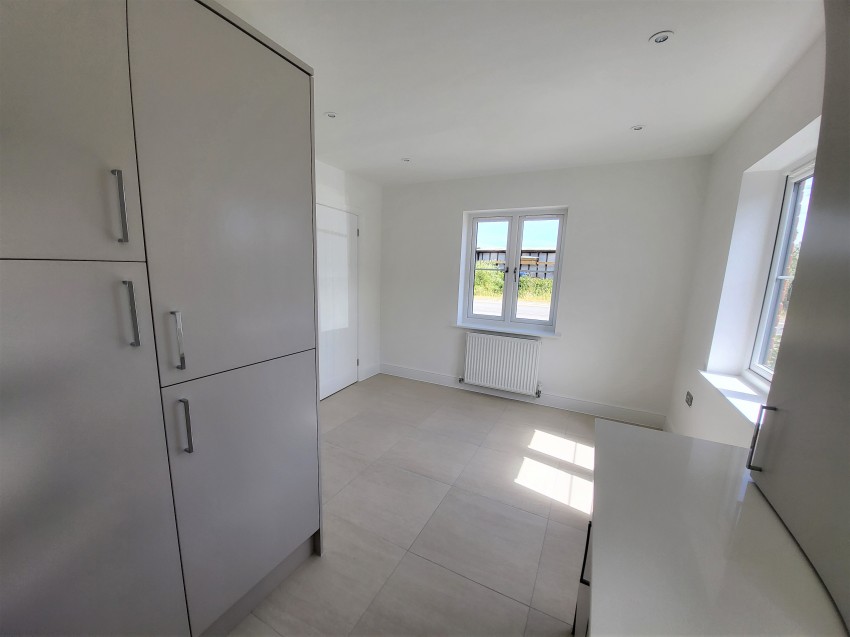 Images for Poplar Drive, Deal