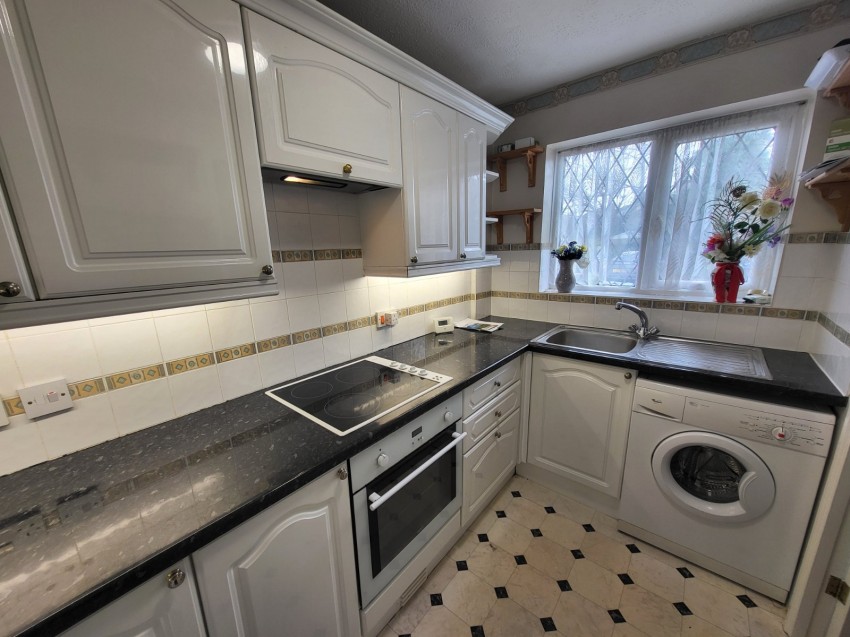 Images for The Avenue, Deal