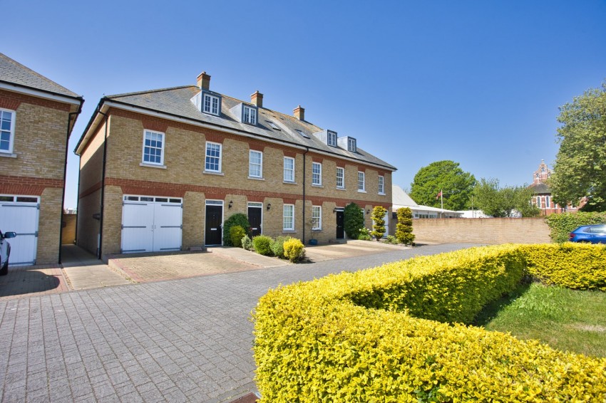 Images for Halliday Drive, Walmer, Deal