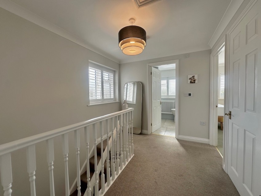 Images for Matthews Close, Deal