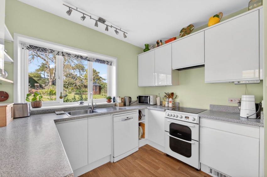 Images for Kingsdown, Deal